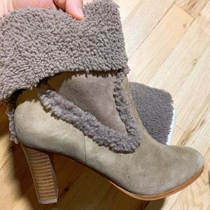 Ann Taylor gray suede heel ankle boots (size 6.5)